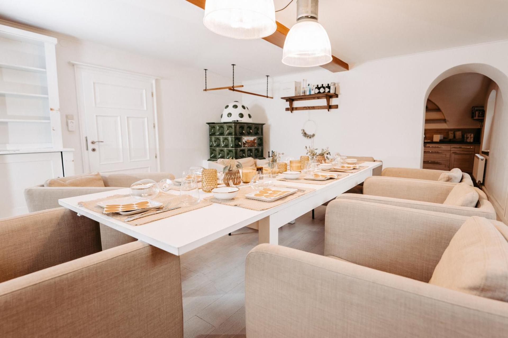 Chalet Wiesengut all famous ski areas around us, 10 min to salzburg, mountainview