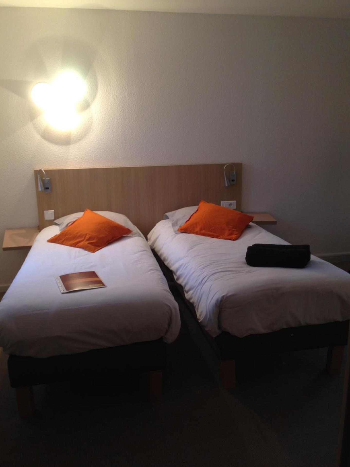 Quadruple Room (4 single beds)