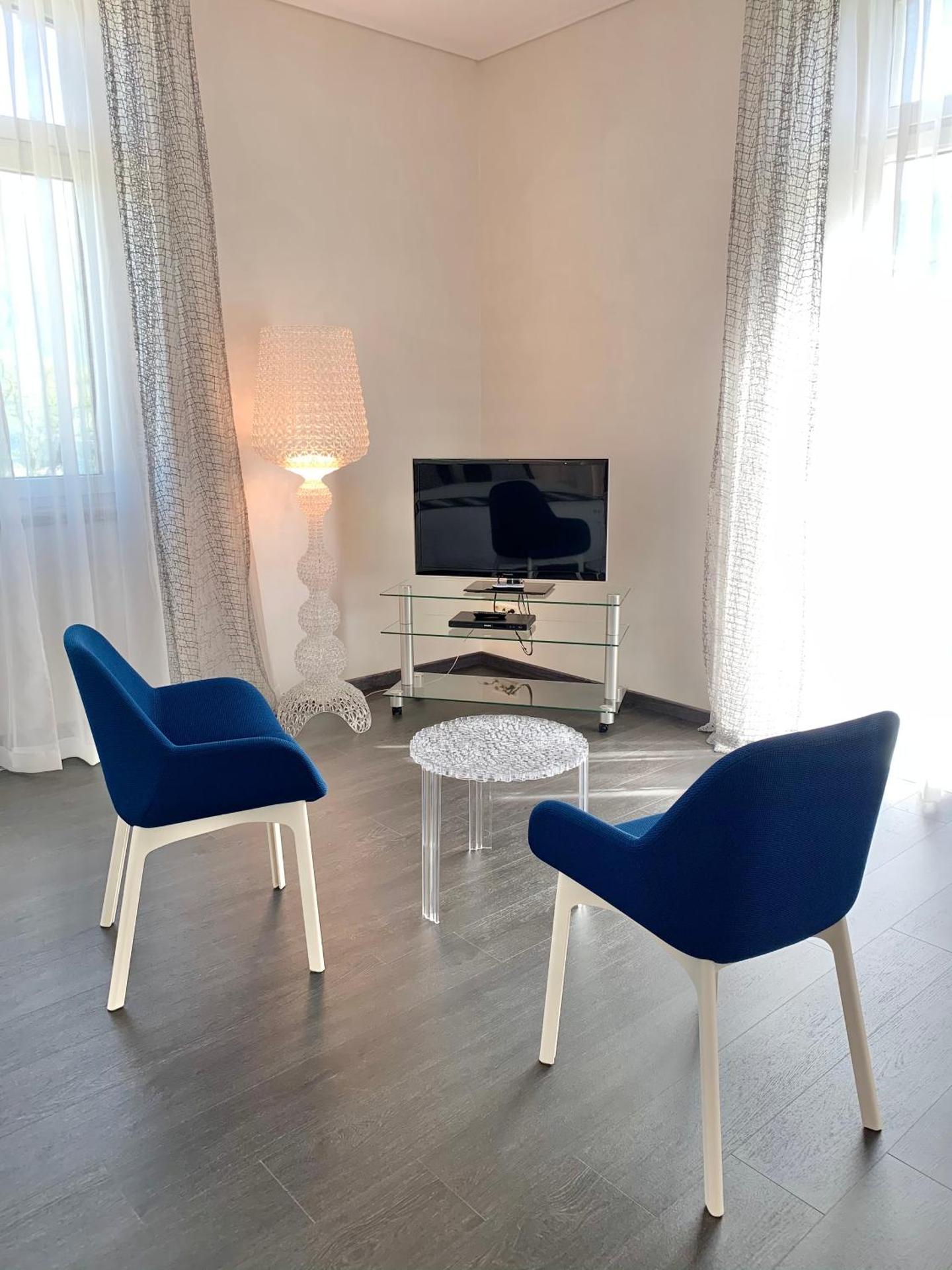 Superior Top Twin Room with Lake View