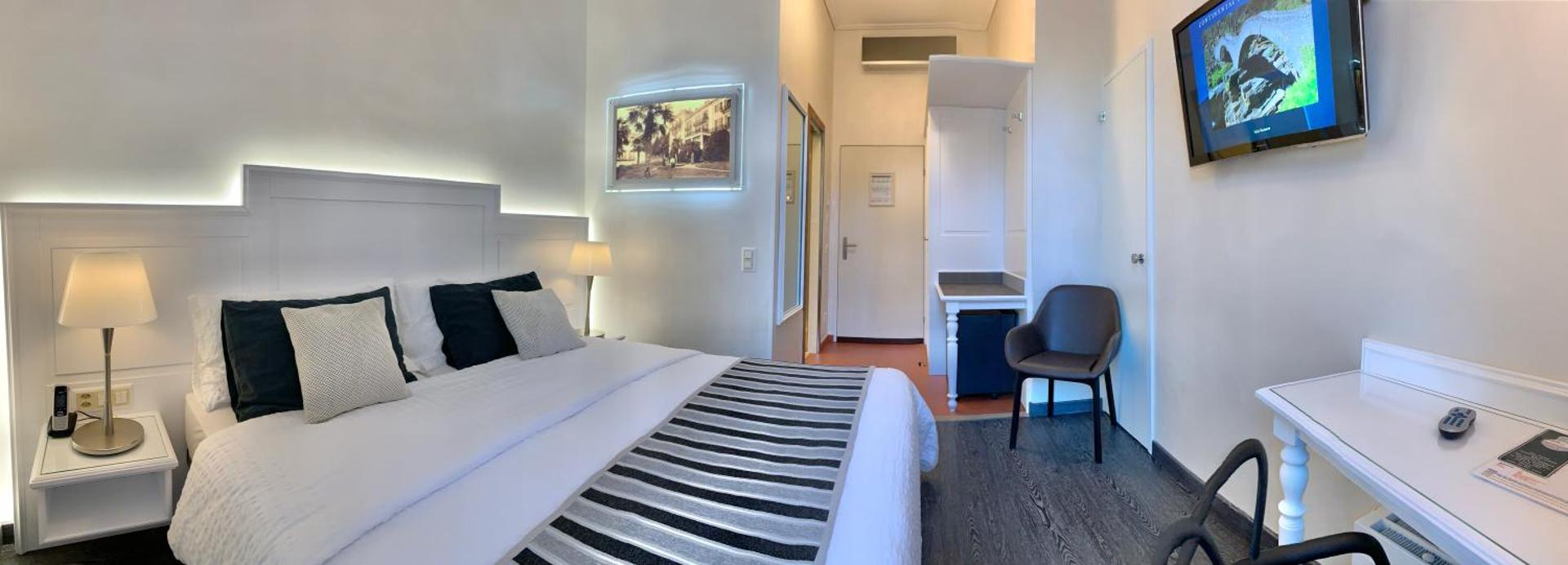 Leisure Twin Room Park Side