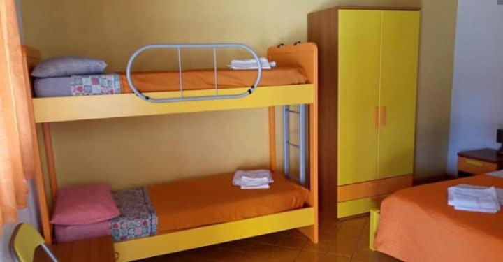 bunk bed