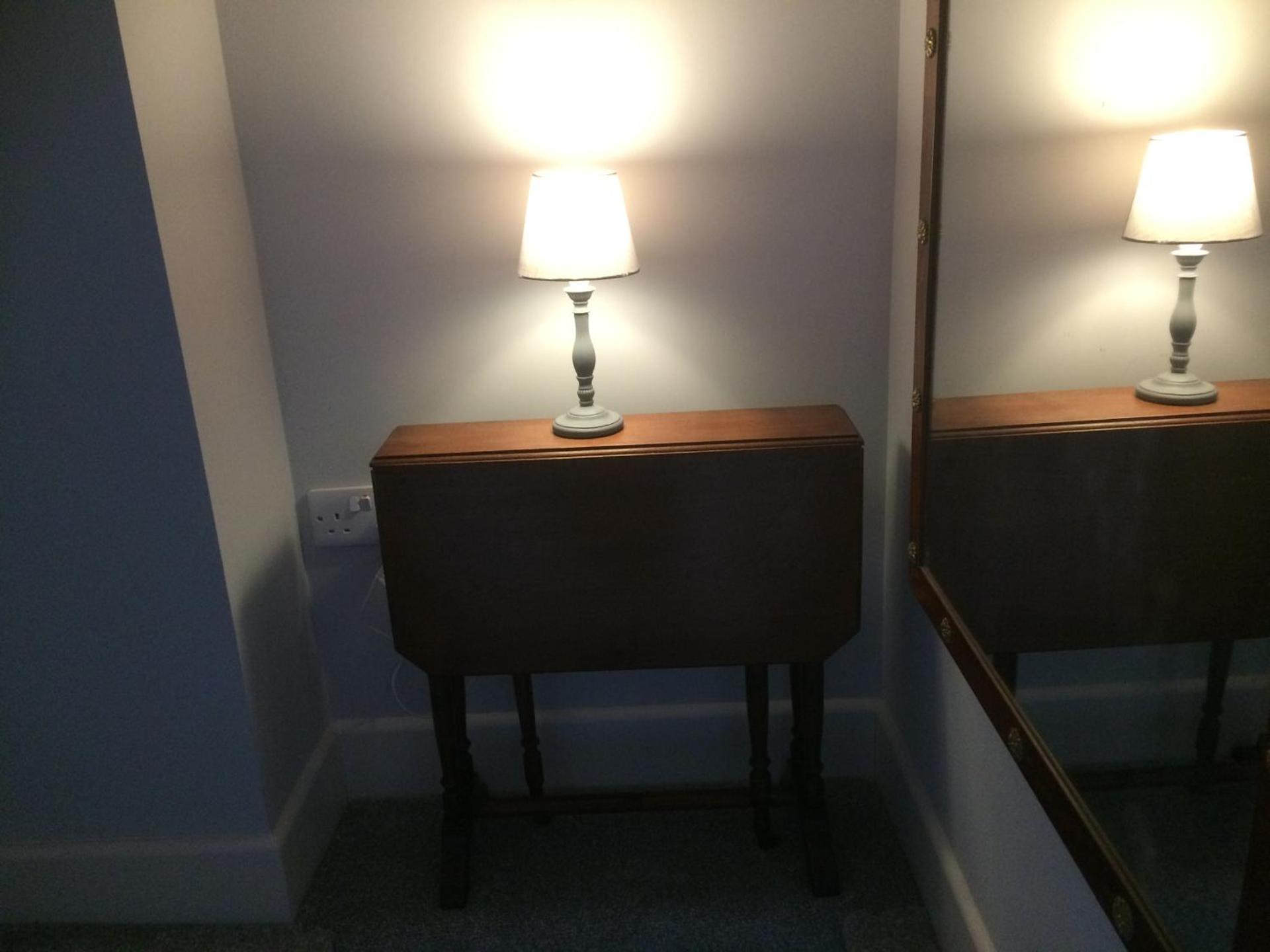 40 Newgate Barnard Castle -Central Location - Court Yard - Dog Friendly - Sleeps 7 - Wood Burner - Complimentary Logs & Wine - Smart TV