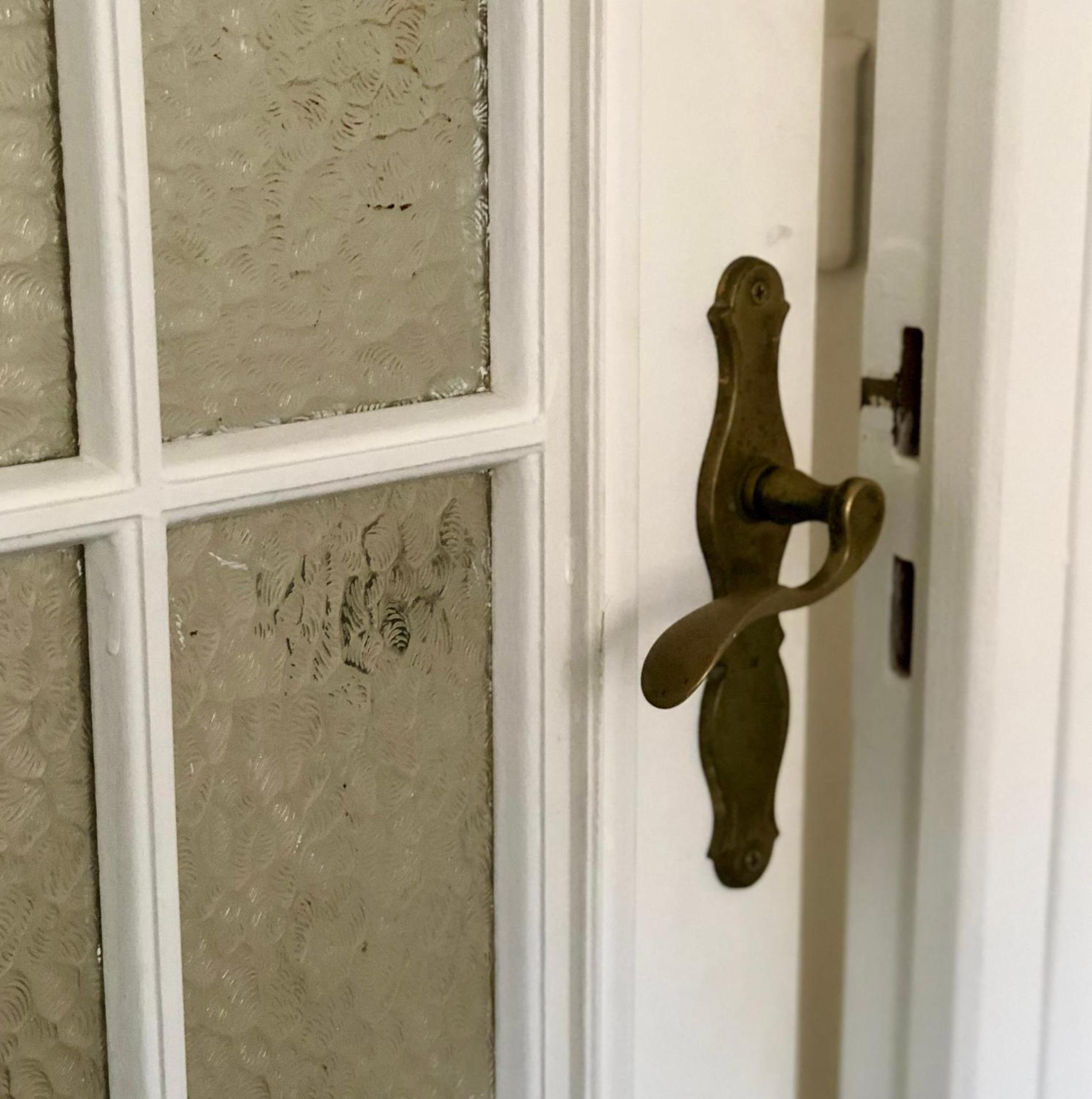 Charming and modernly designed 2 bedroom - Old Town