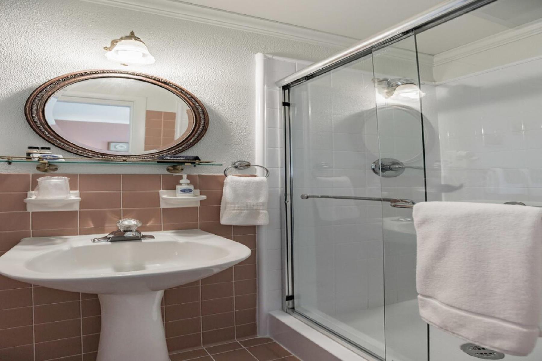 Solomons Victorian Inn