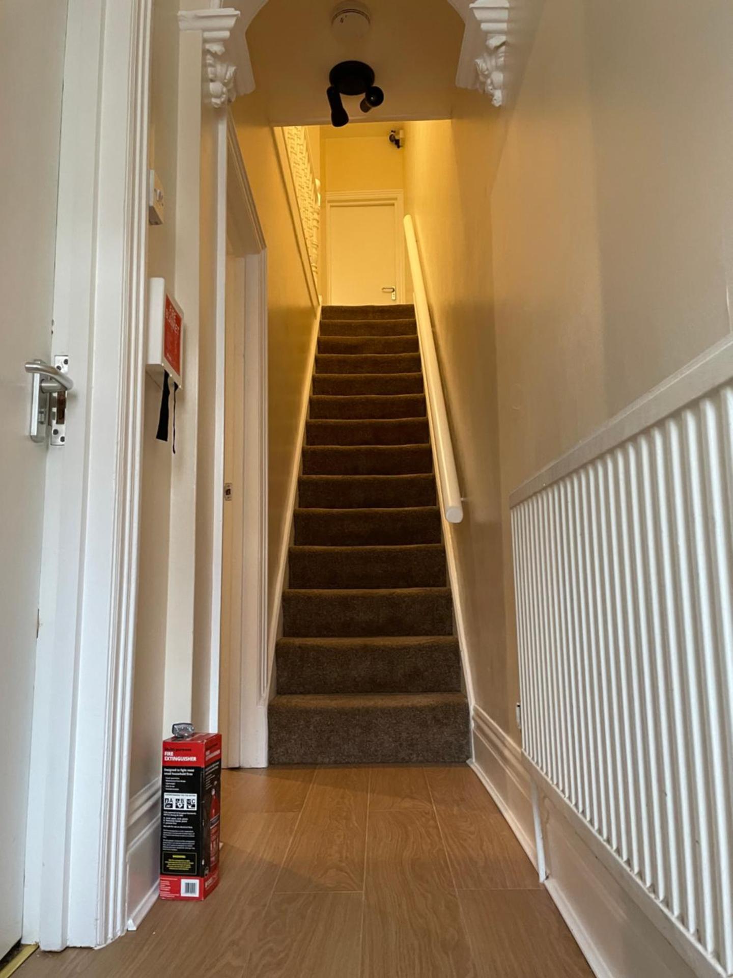 Rooms In A Victorian Comfortable 4-bedroom house in Milton Keynes Rooms Not En-suites