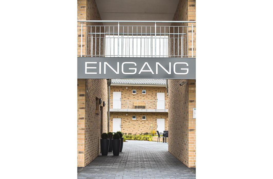 PRIMA Inn HOTEL & HOF NEURUPPIN - digitales & rezeptionsloses Motel