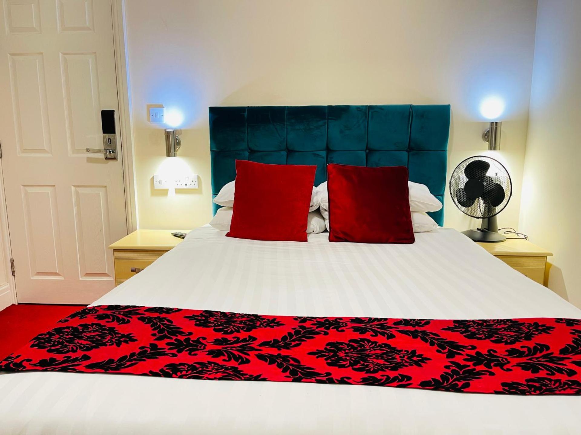 Trivelles Park Hotel