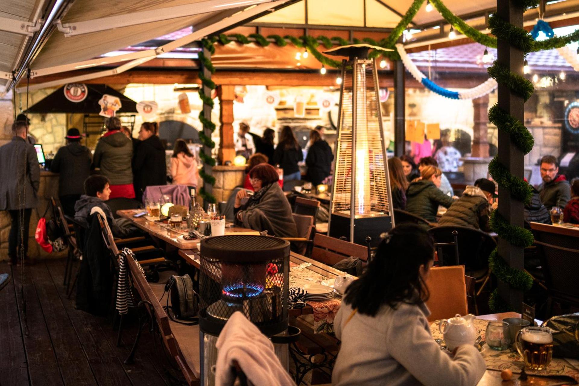 Restaurant/places to eat