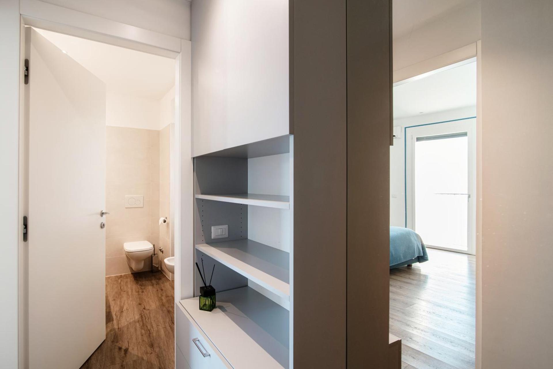 An armchair on the Lake