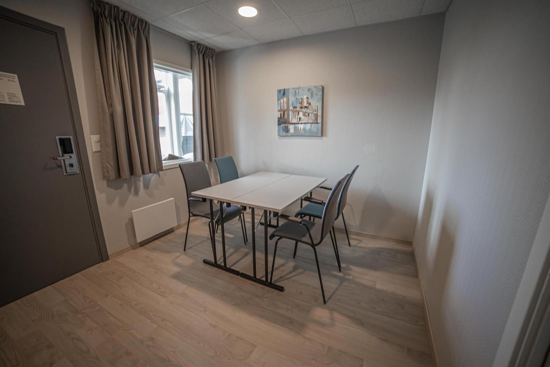 Meeting/conference room