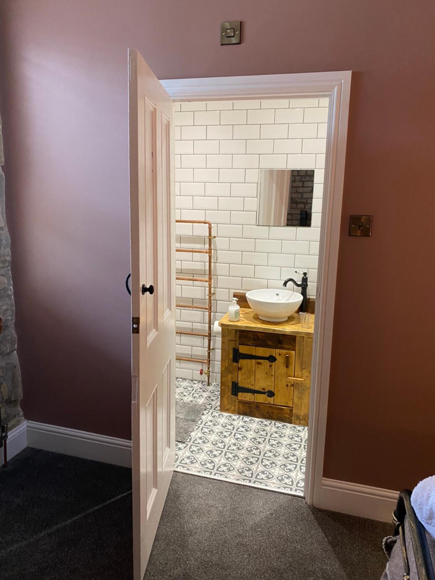 Farndale House-Hot tub