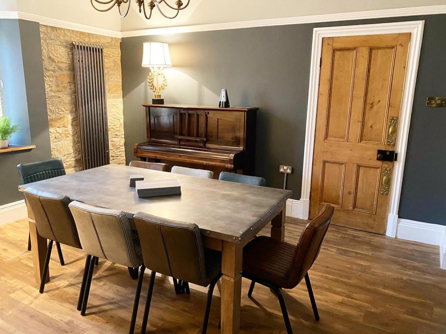 Farndale House-Hot tub