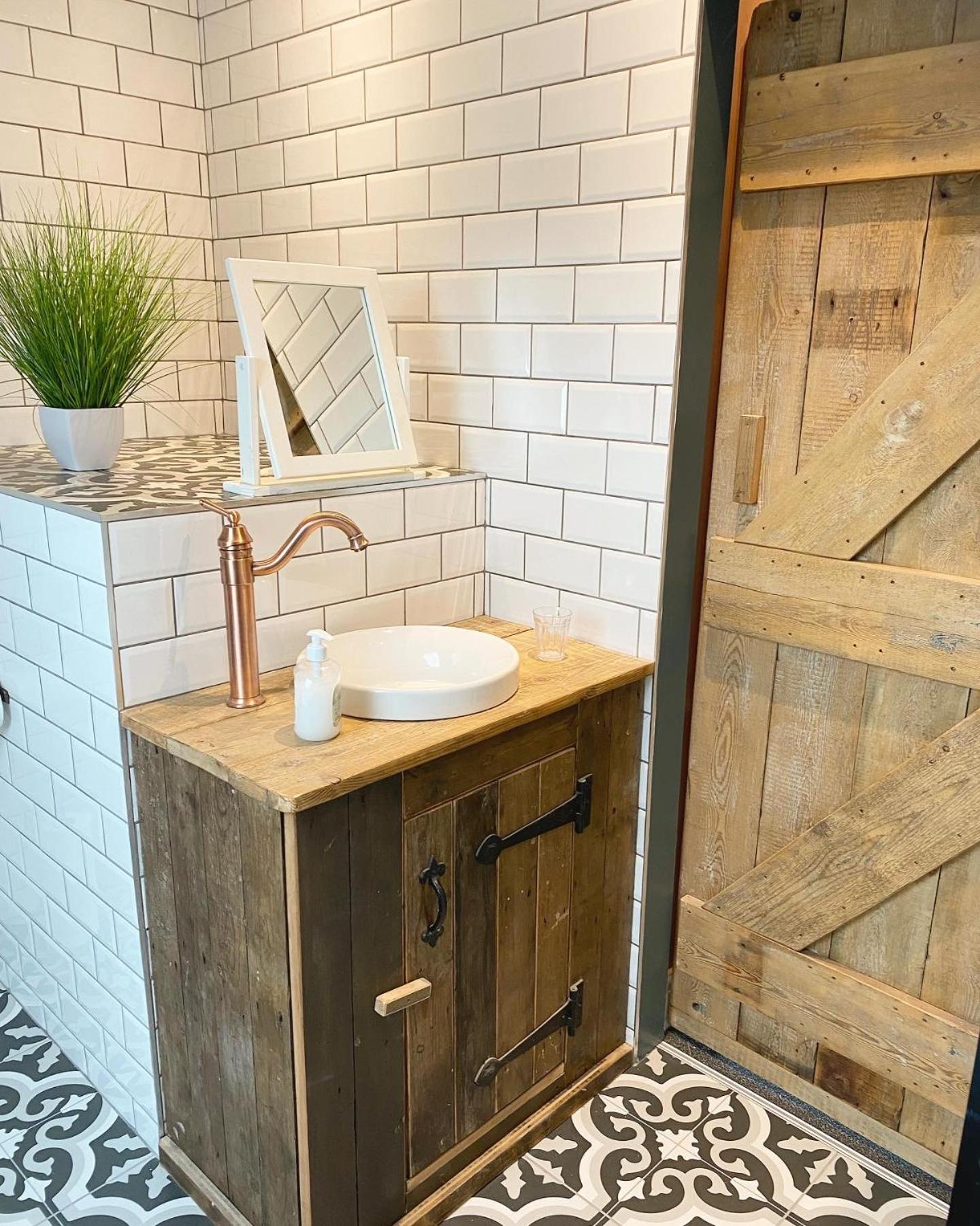 Farndale House-Hot tub