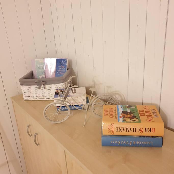 WHITE HOME IN AESCHI BEI SPIEZ