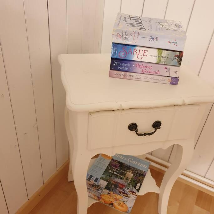 WHITE HOME IN AESCHI BEI SPIEZ