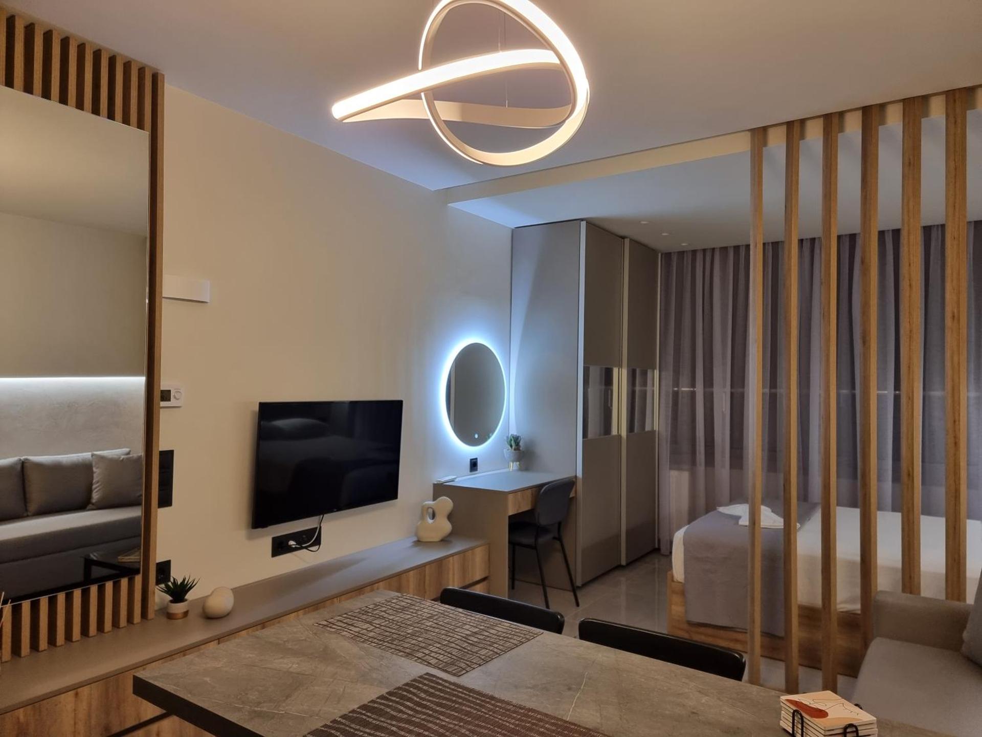 Iris City Center Premium Studio