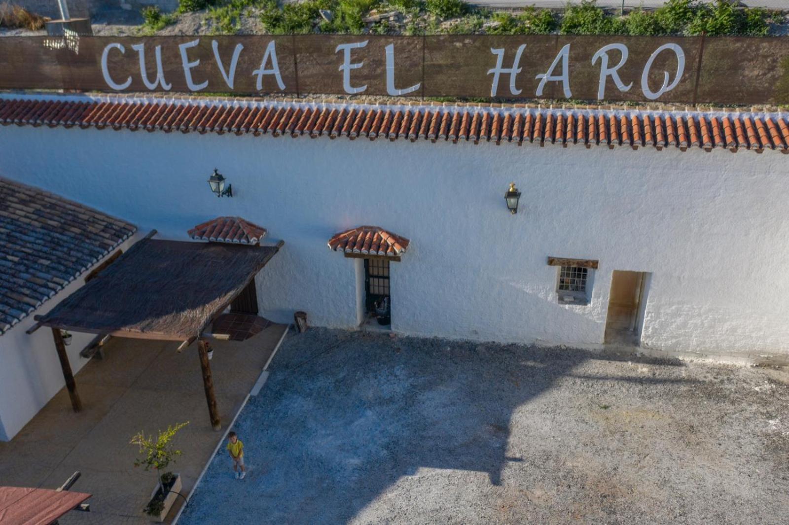 Cueva El Haro
