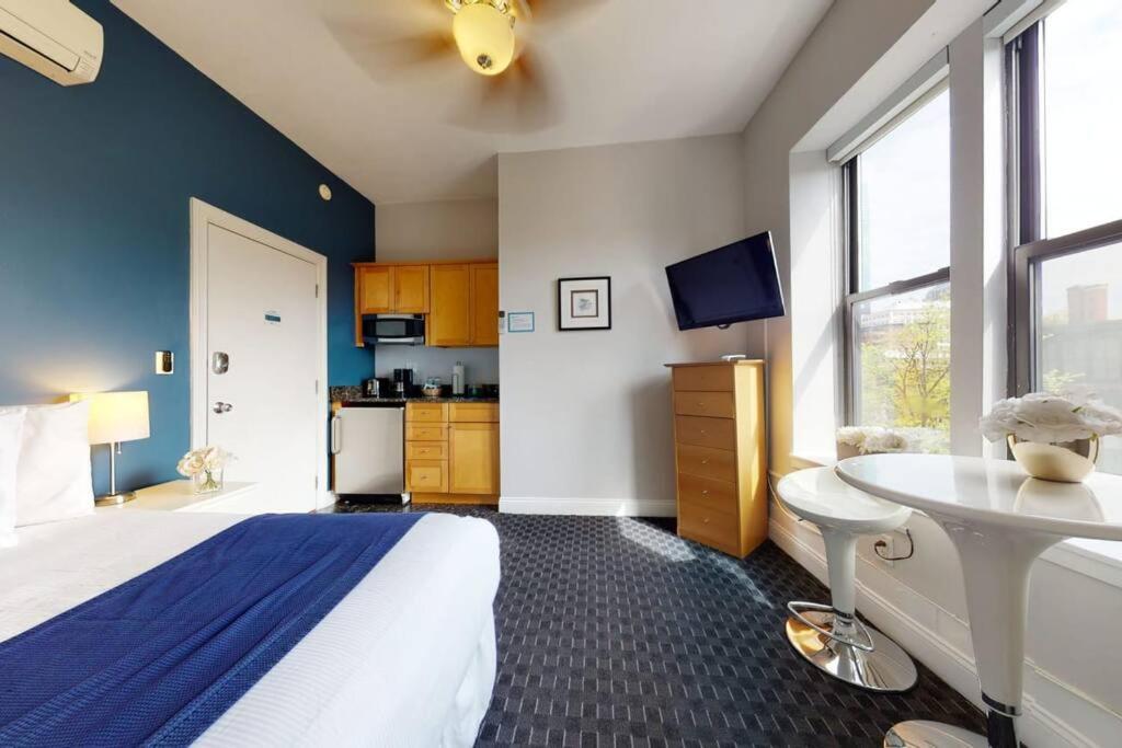Stylish Downtown Studio in the Boston, C.Ave #34