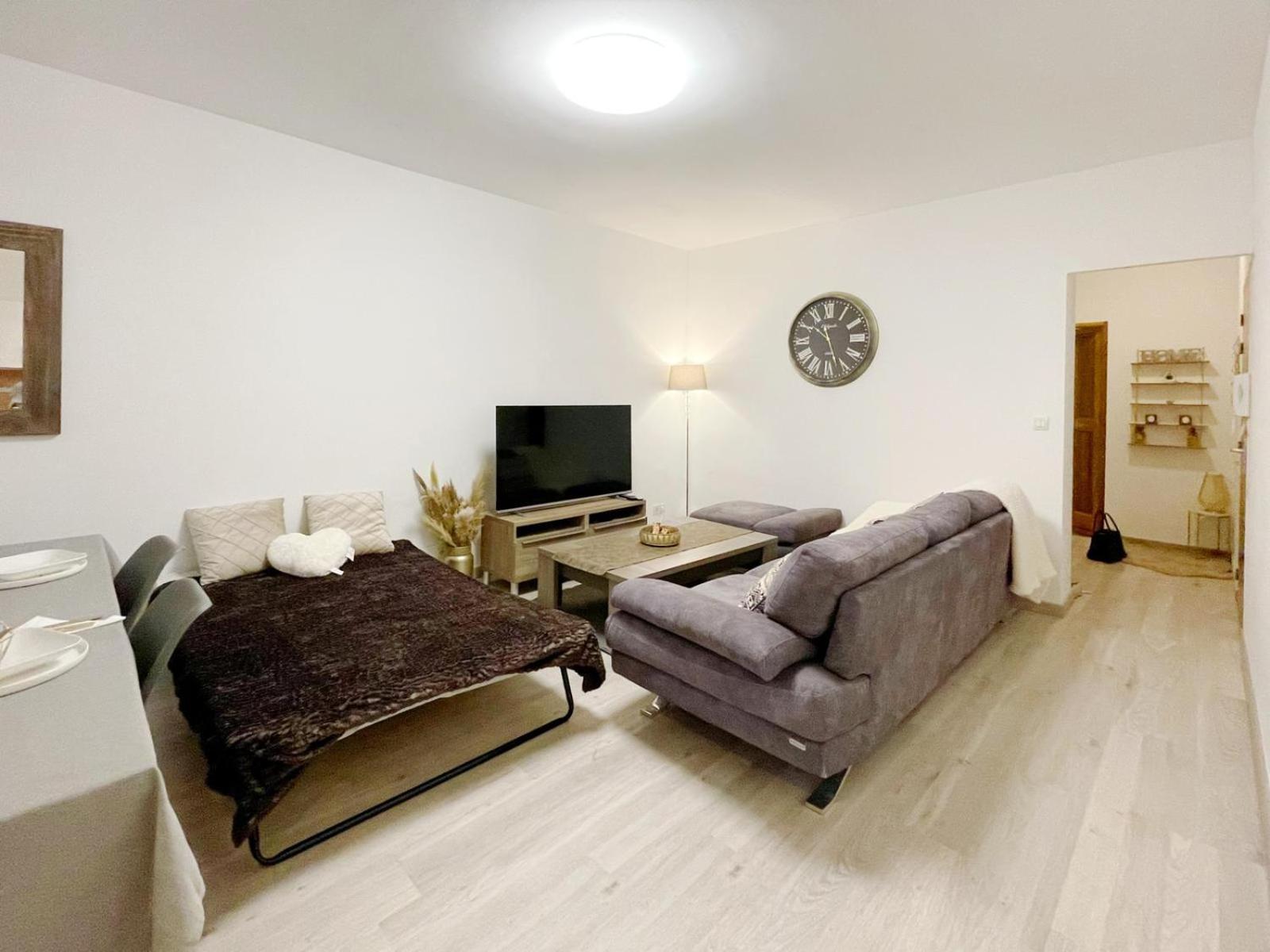 T2 LE BIEN ETRE MARSEILLE 9ème-wifi-netflix-Métro-Parking-Plage