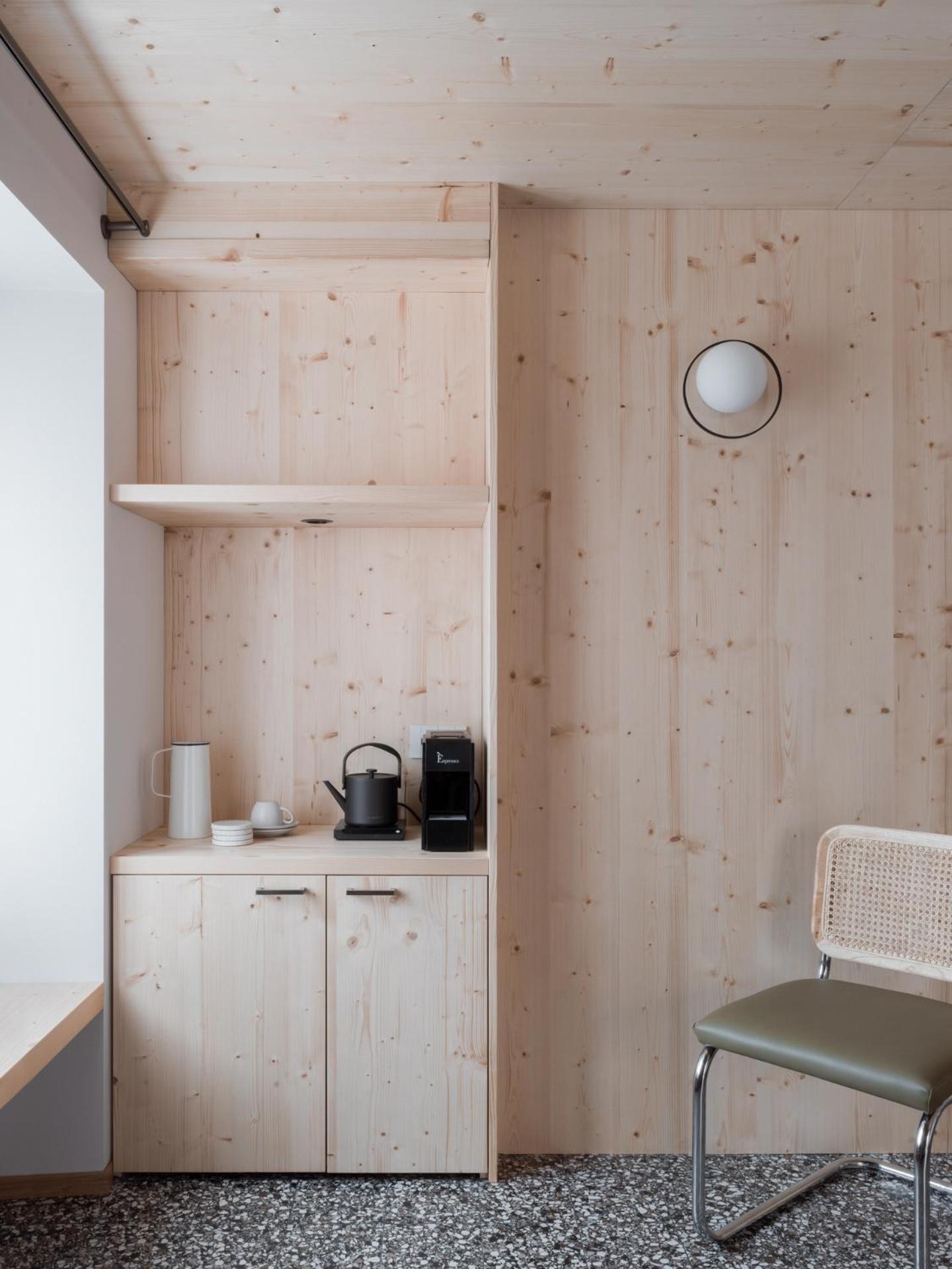 Coffee/tea facilities