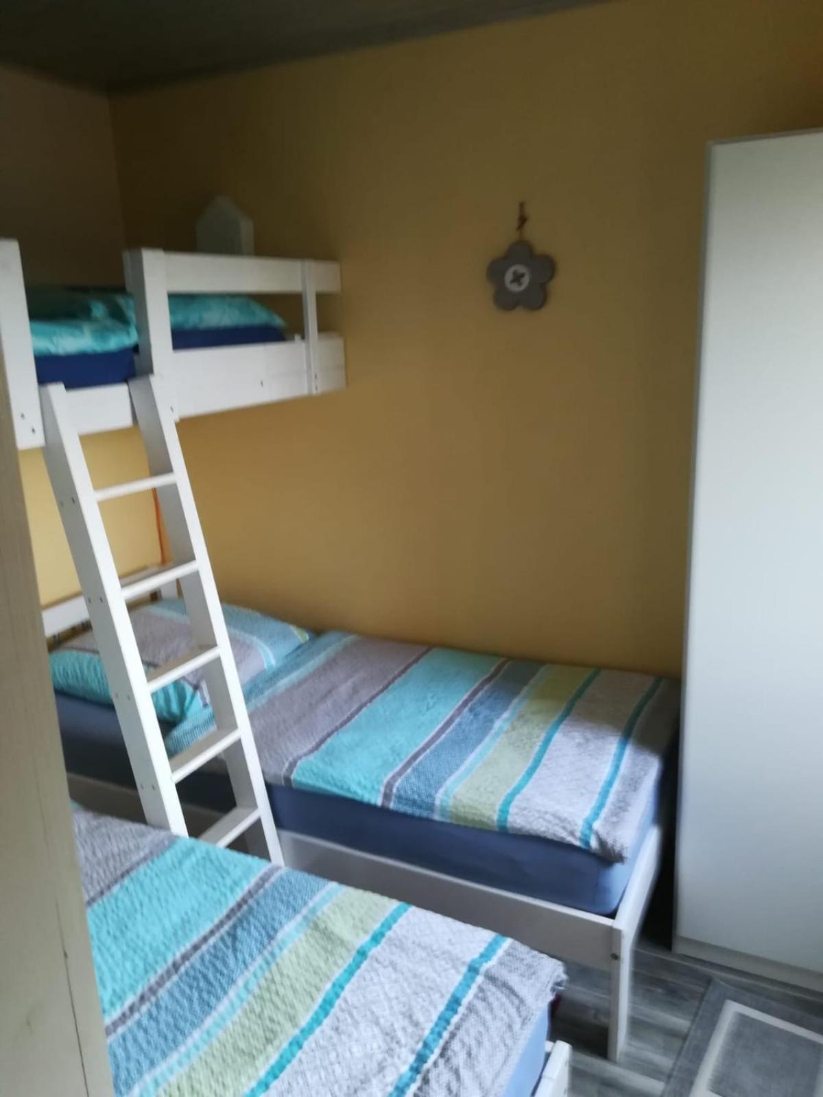 bunk bed