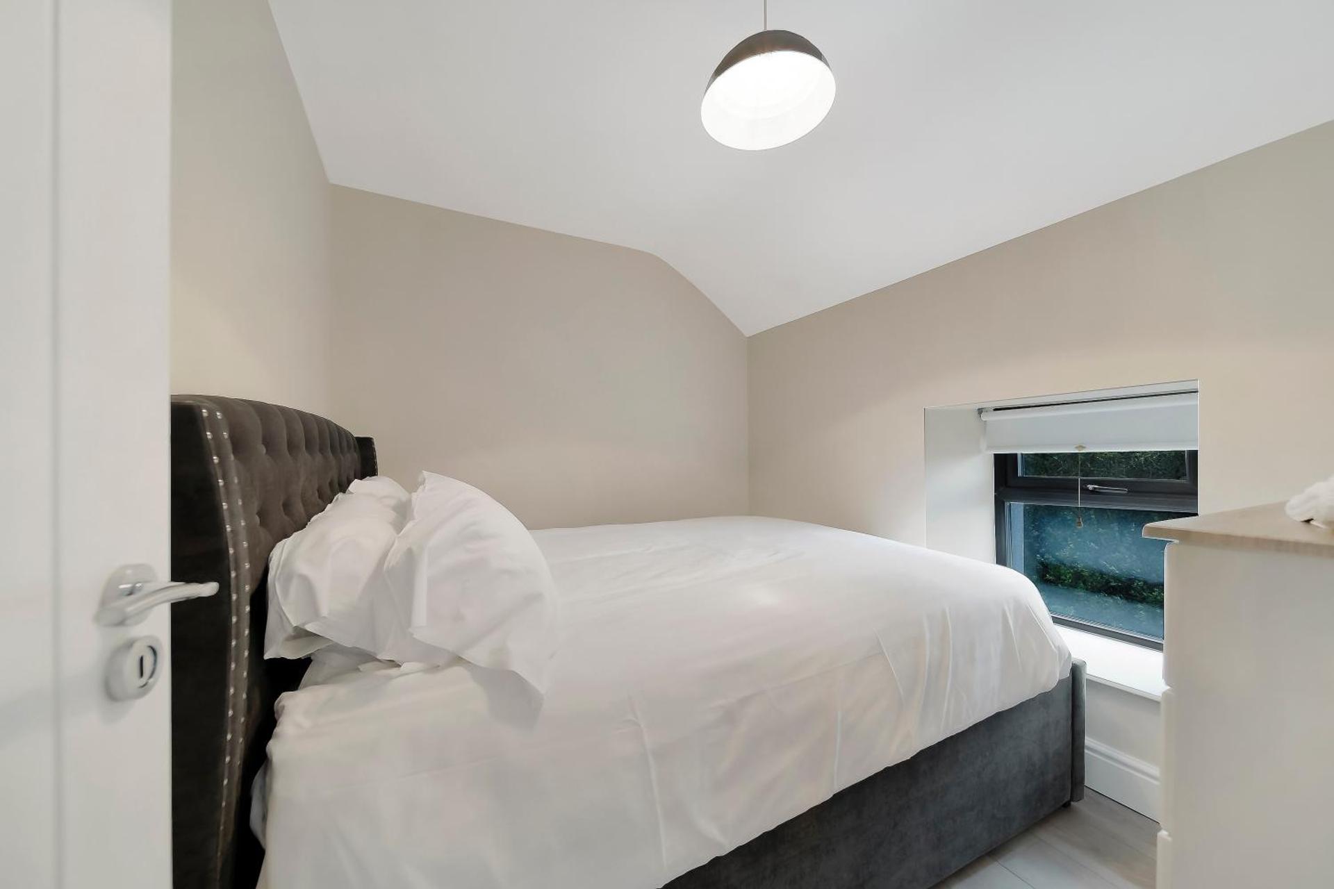 Glenside Abbey 'Sleeping 7 guests'