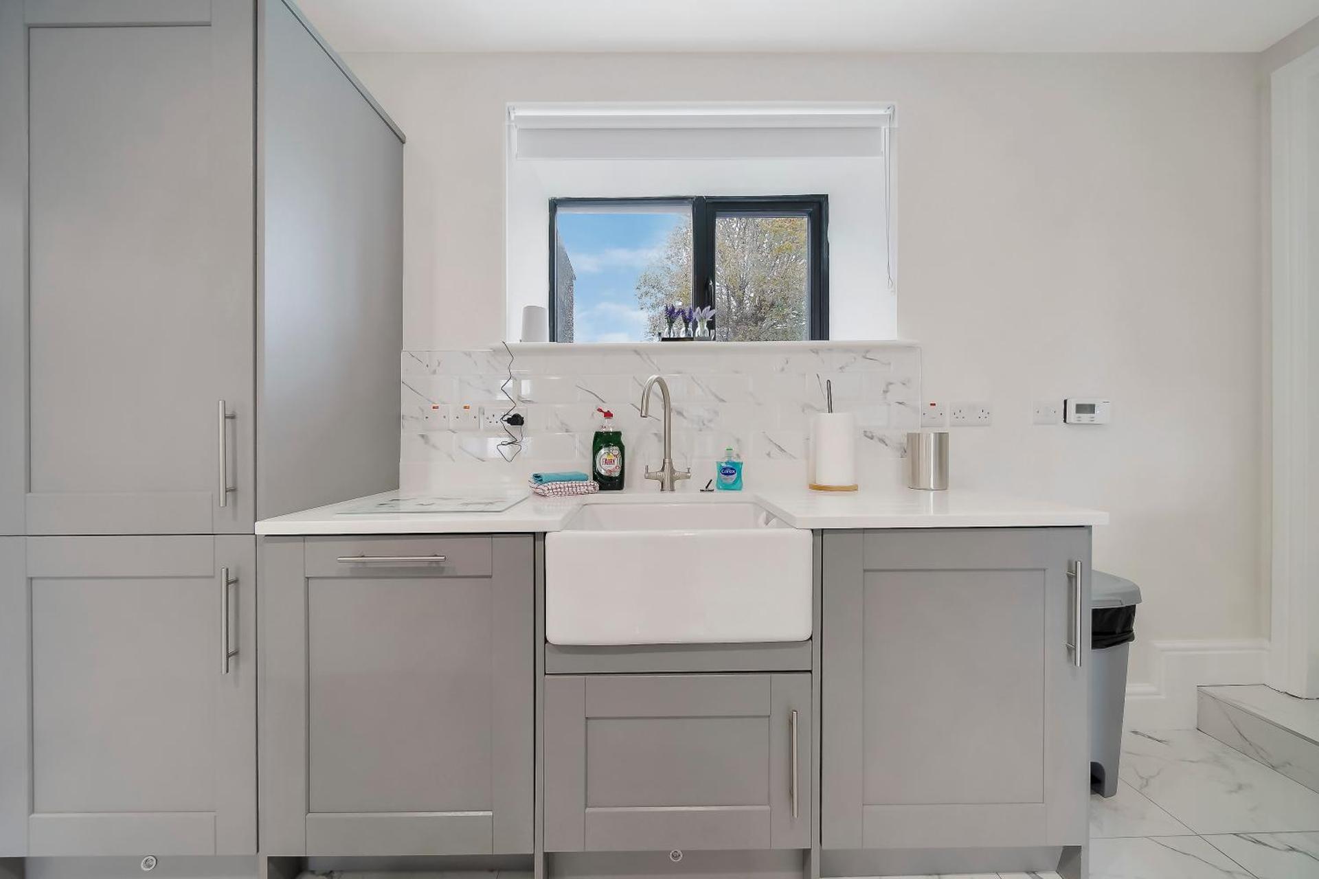 Glenside Abbey 'Sleeping 7 guests'