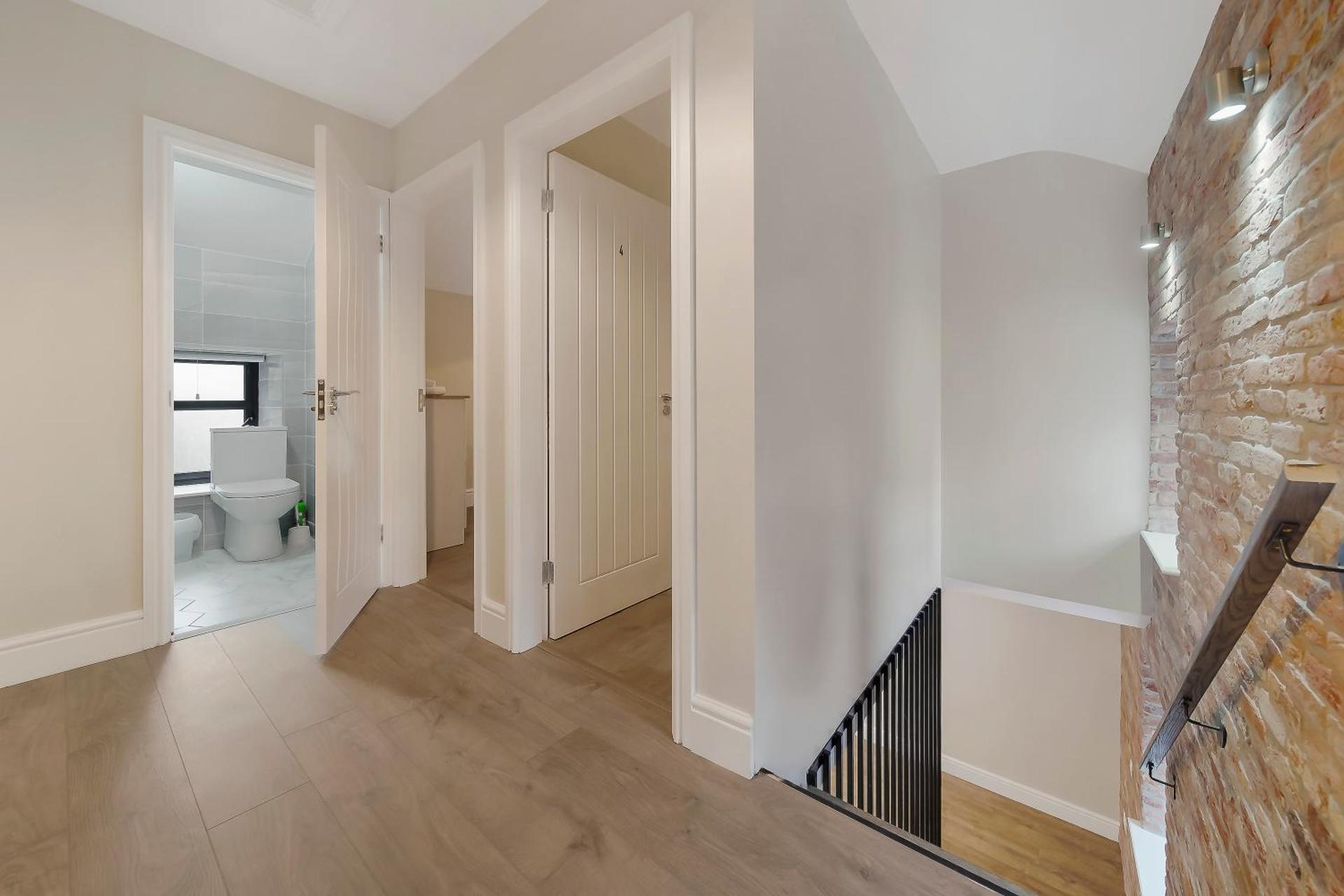 Glenside Abbey 'Sleeping 7 guests'