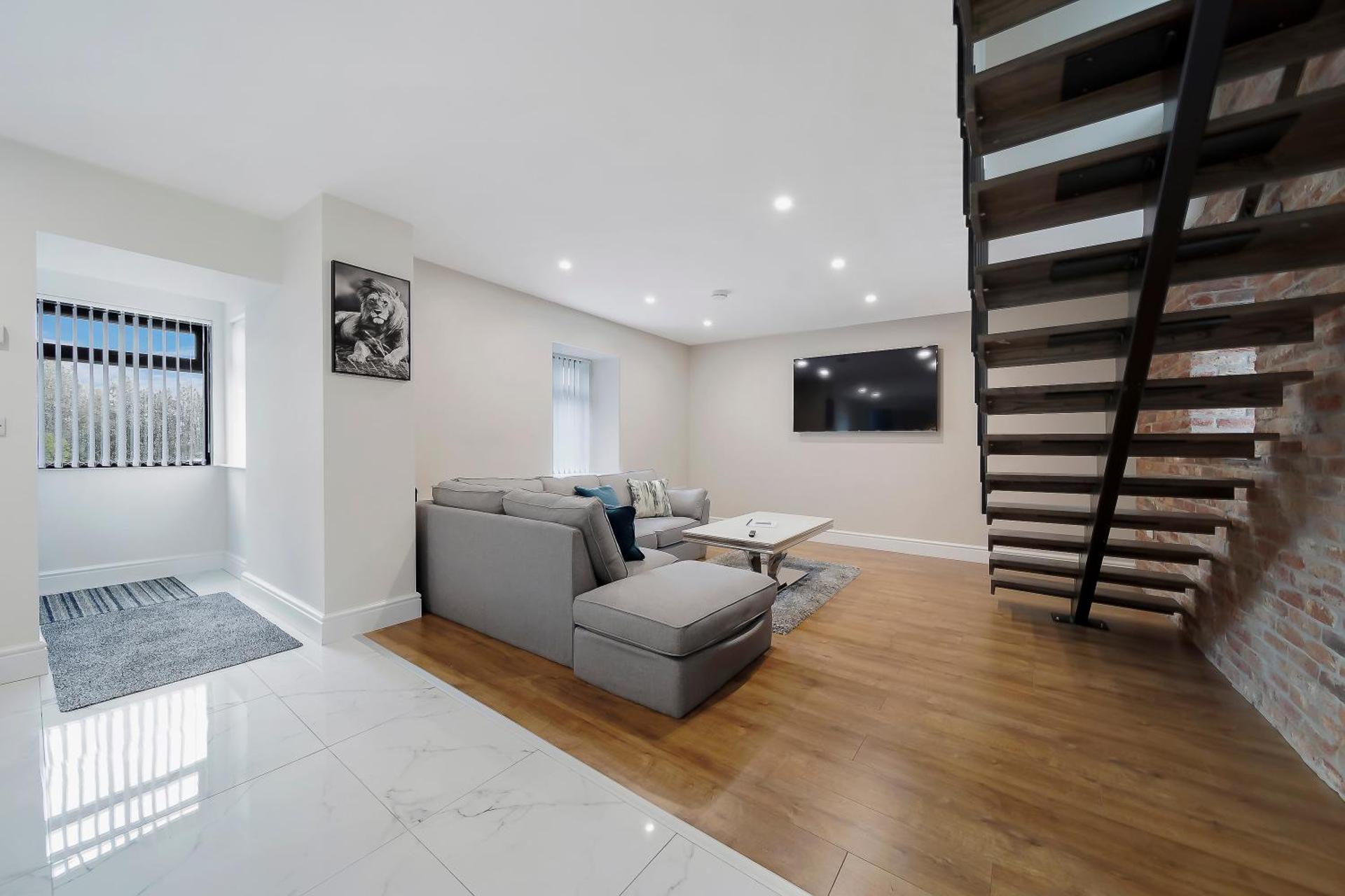 Glenside Abbey 'Sleeping 7 guests'