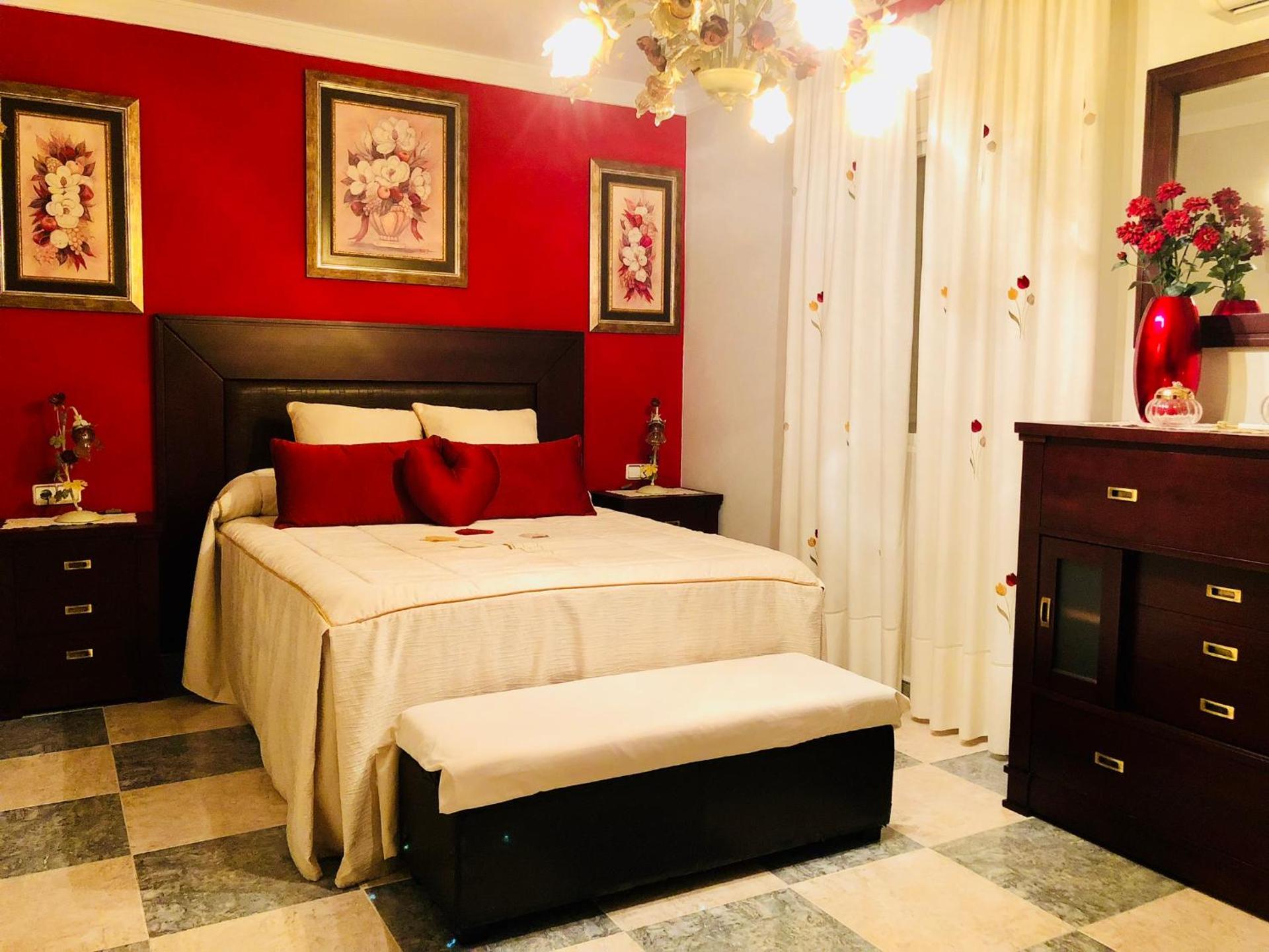 Casa grande con piscina