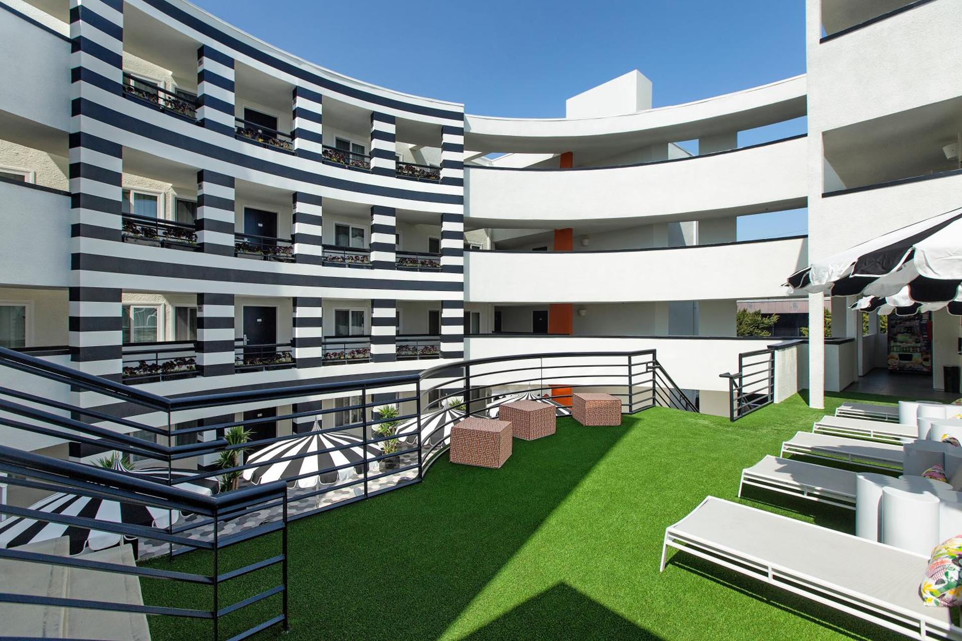 Inner courtyard view