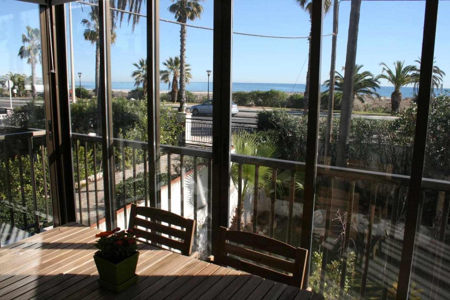 Minva apartamento junto al mar