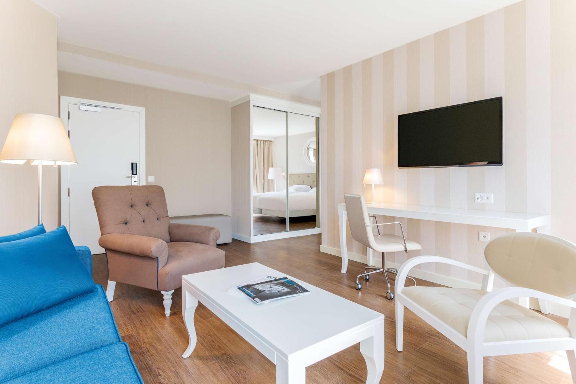 Photo of the whole room