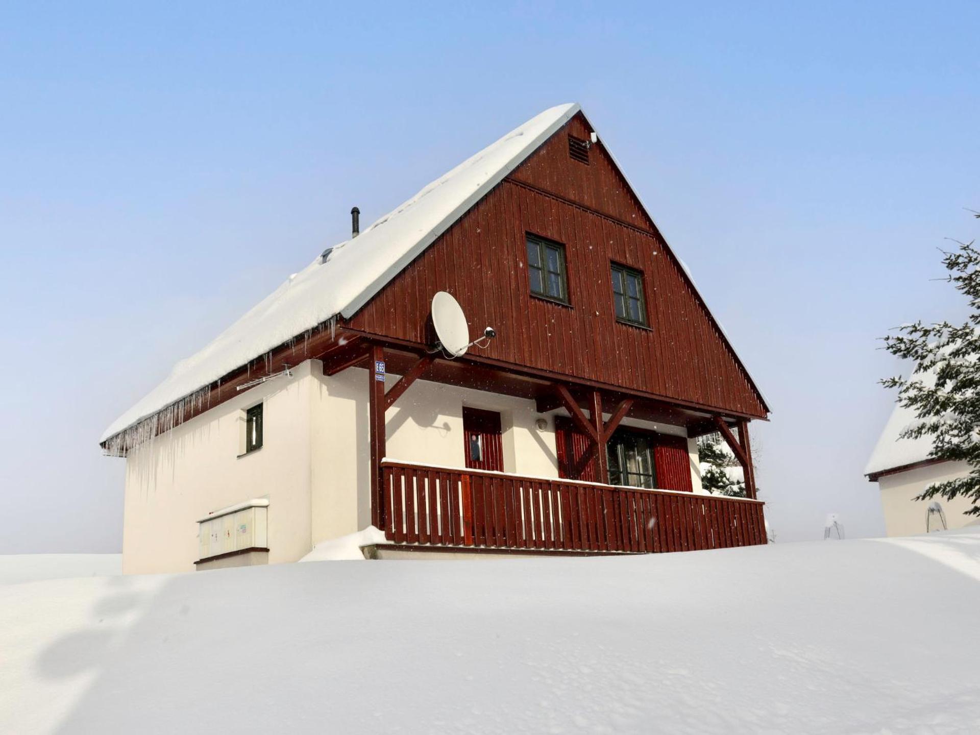 Holiday Home Holiday Hill 65 by Interhome