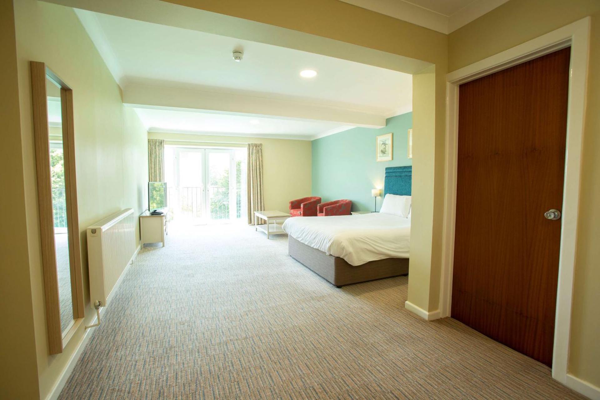 Photo of the whole room