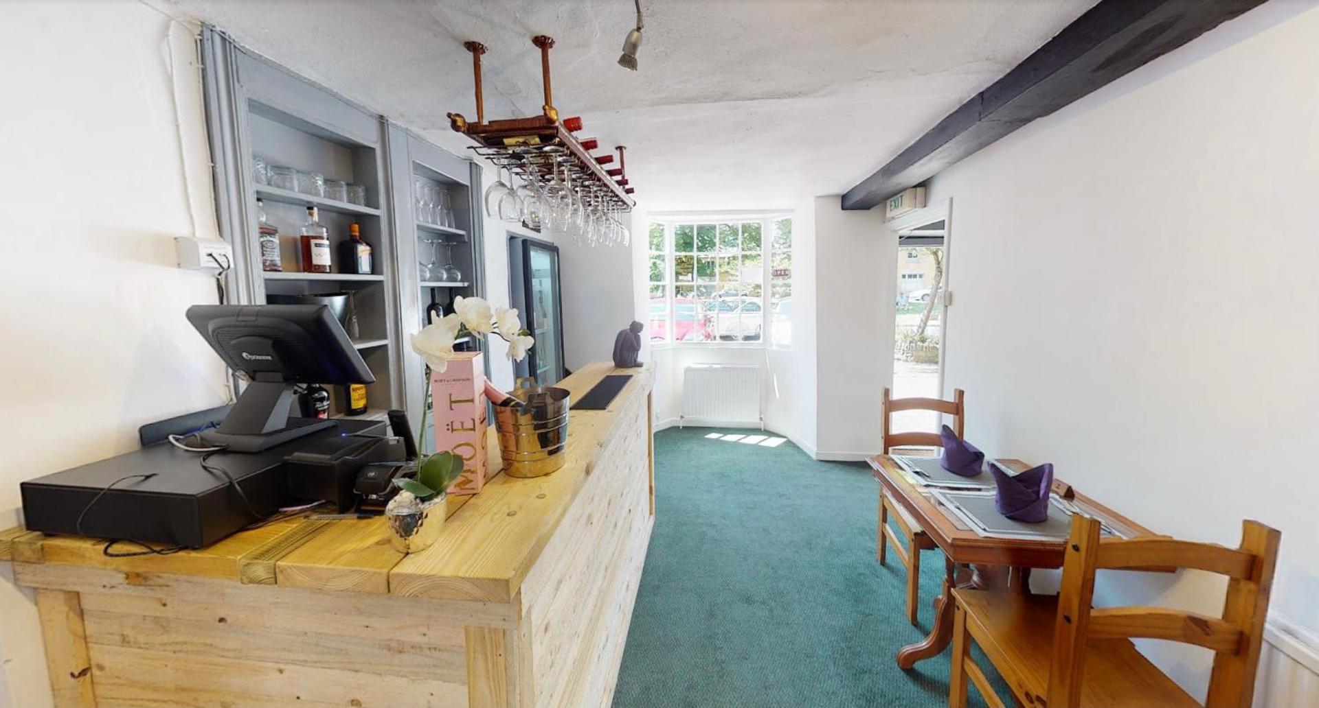 Siam cottage guesthouse over 300 years old with Thai restaurant