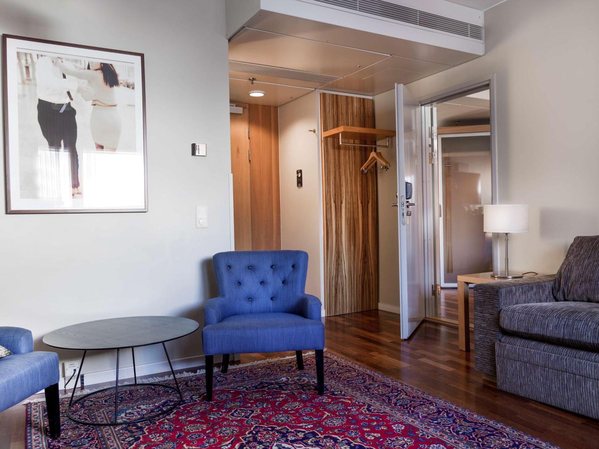 Photo of the whole room