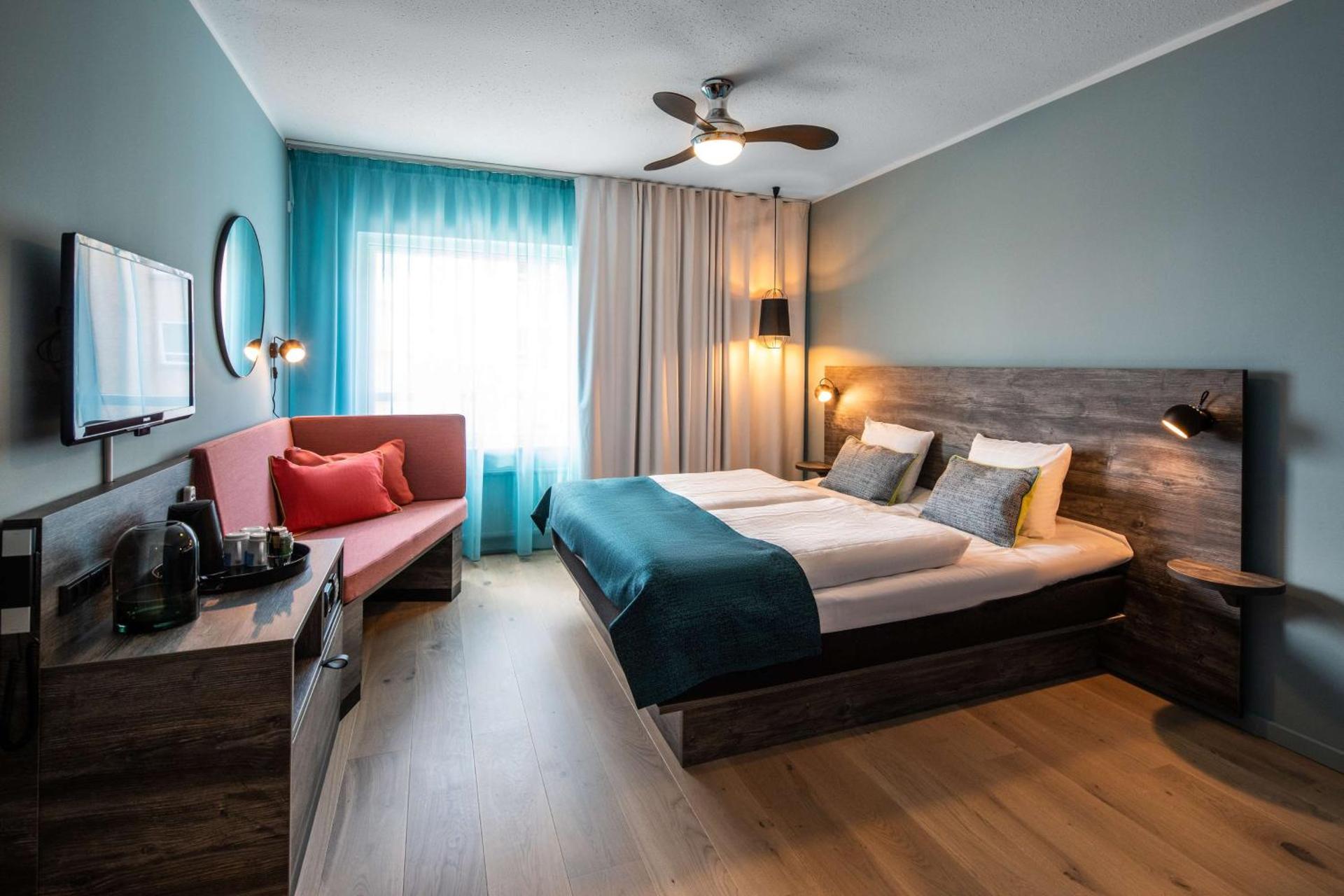 Photo of the whole room