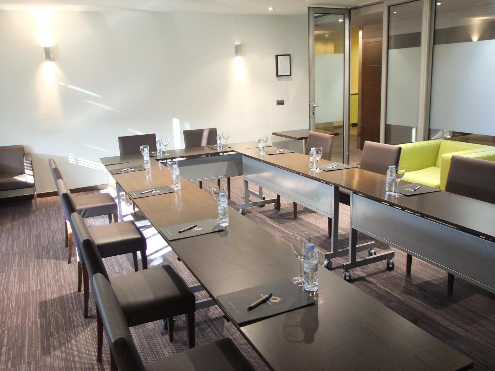 Meeting/conference room