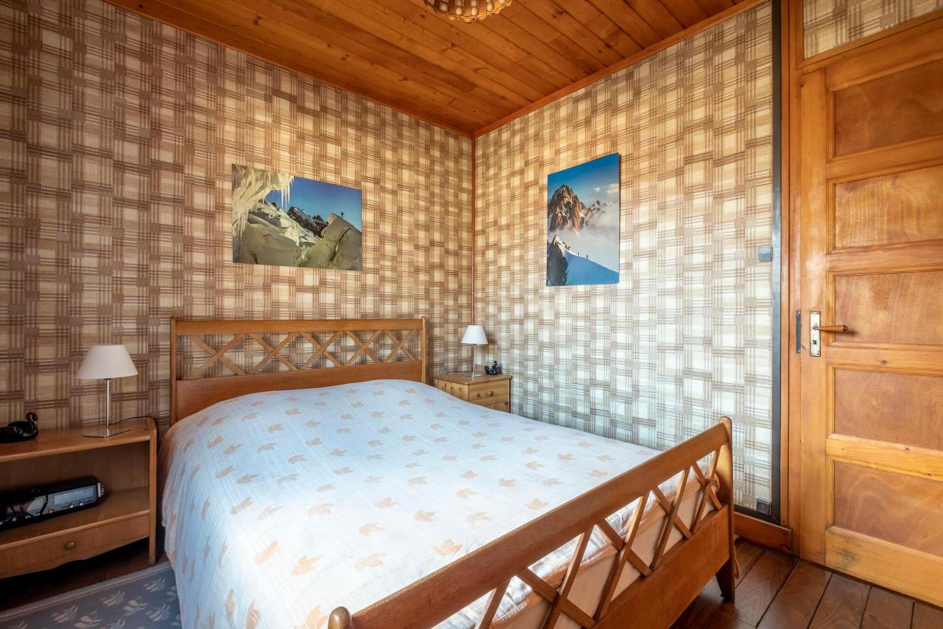 Family Cottage With Balcony In Chamonix