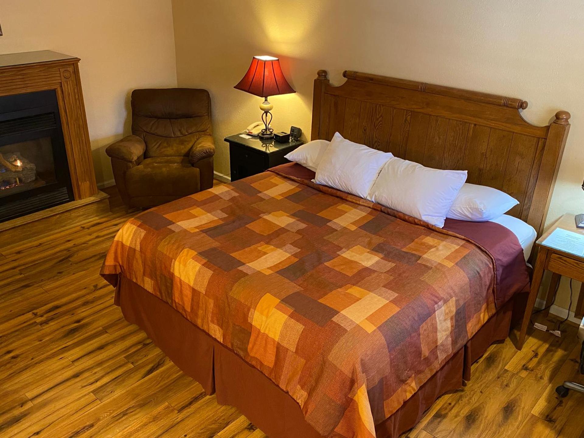 Jonathan Creek Inn and Villas