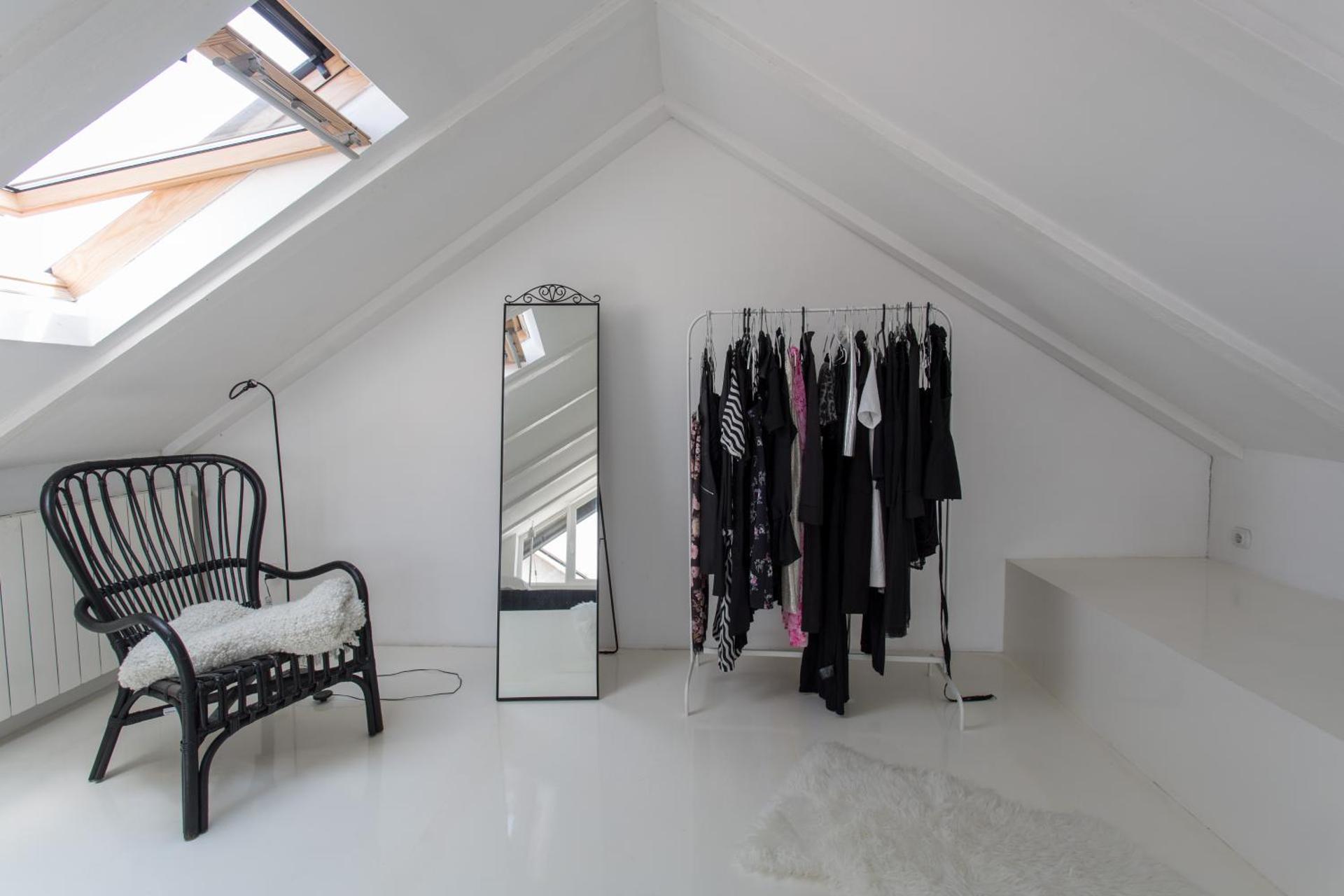 Lovely 3-bedroom Skyline Apartment