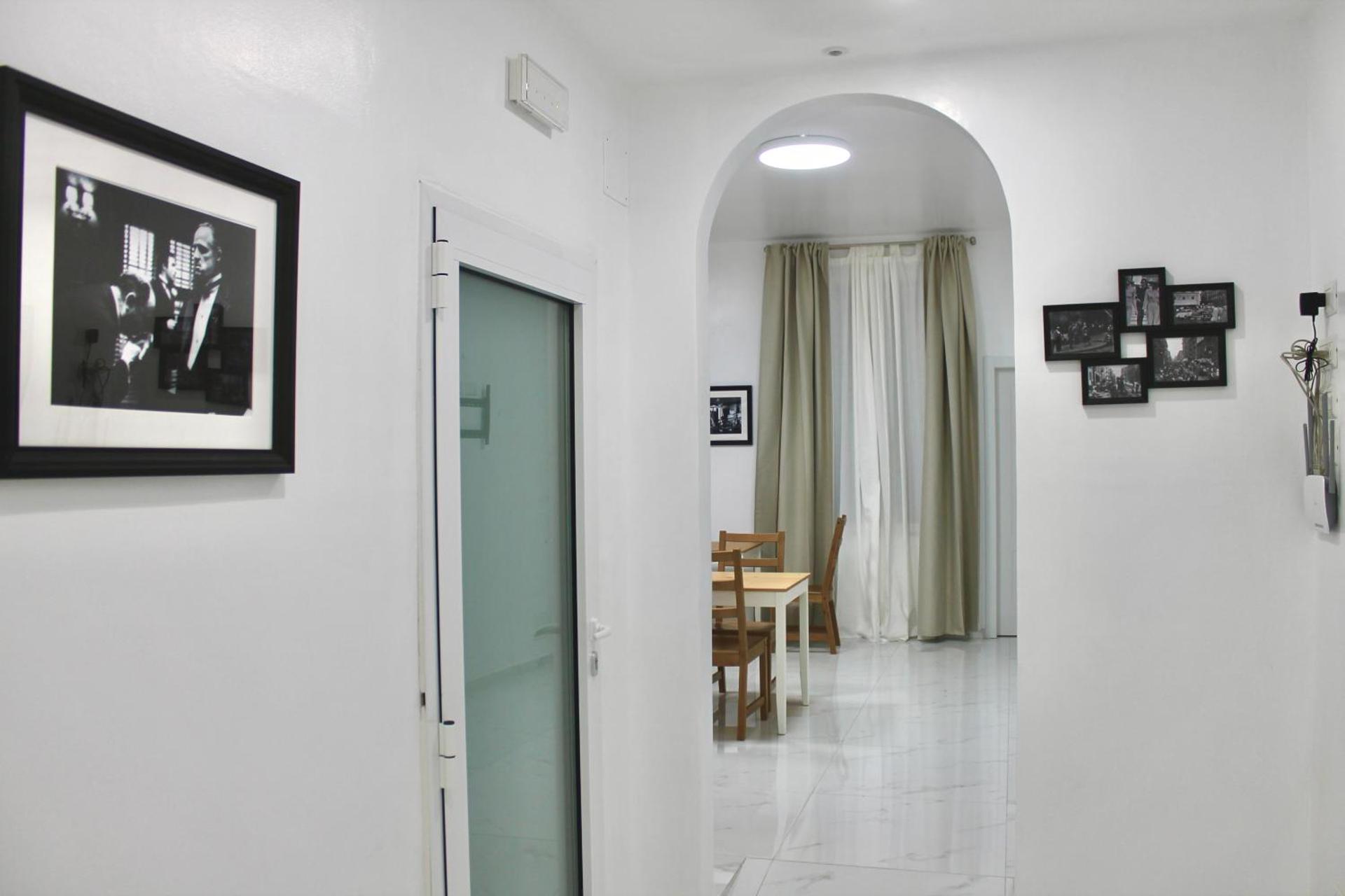 Communal lounge/ TV room