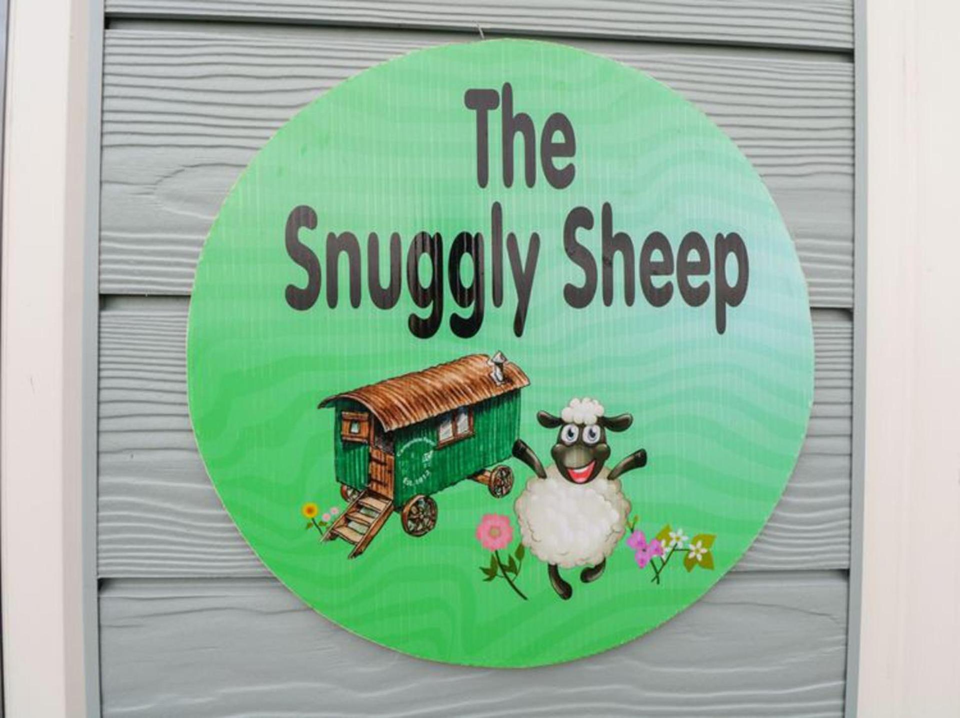 The Snuggly Sheep Shepherd Hut Campview Farm Stay