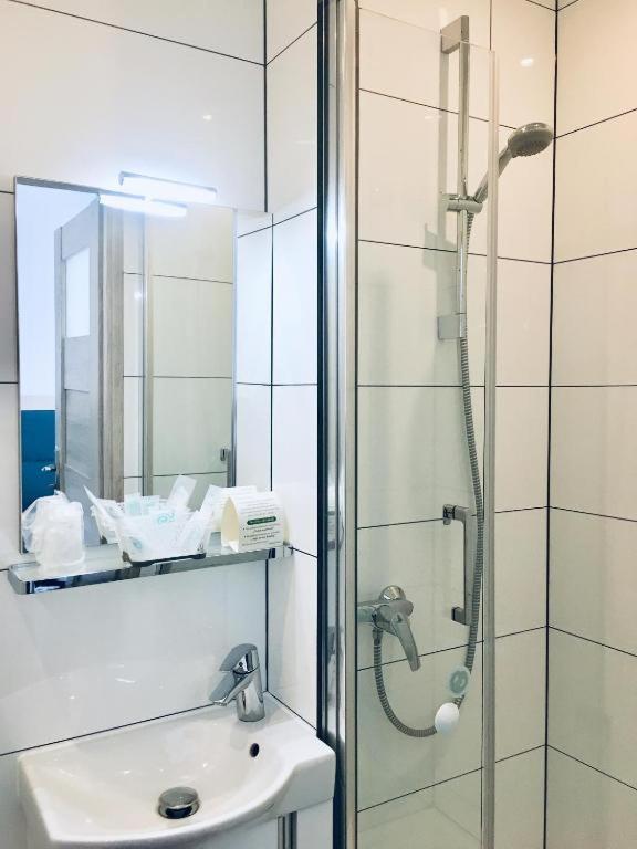 Twin Room with City View