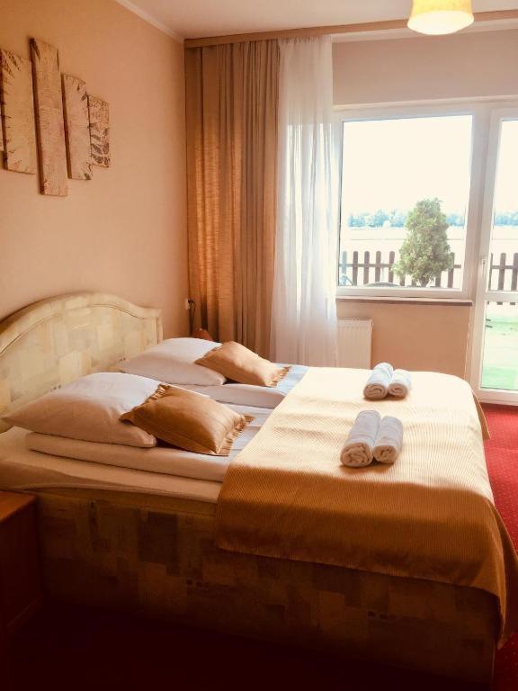 King Room with Lake View