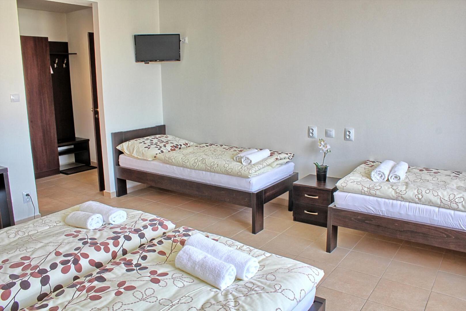 Quadruple Room with Bathroom