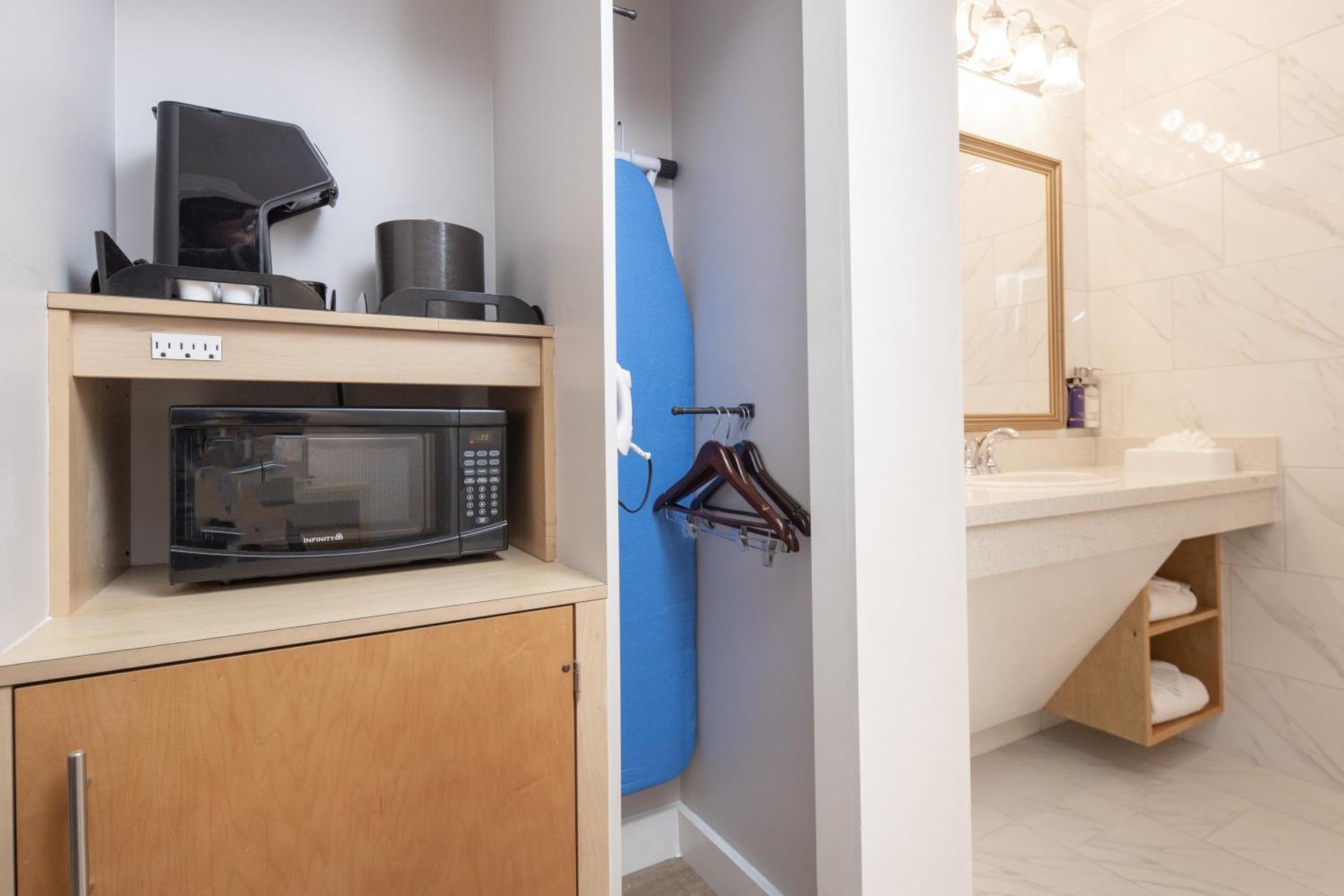 Coffee/tea facilities