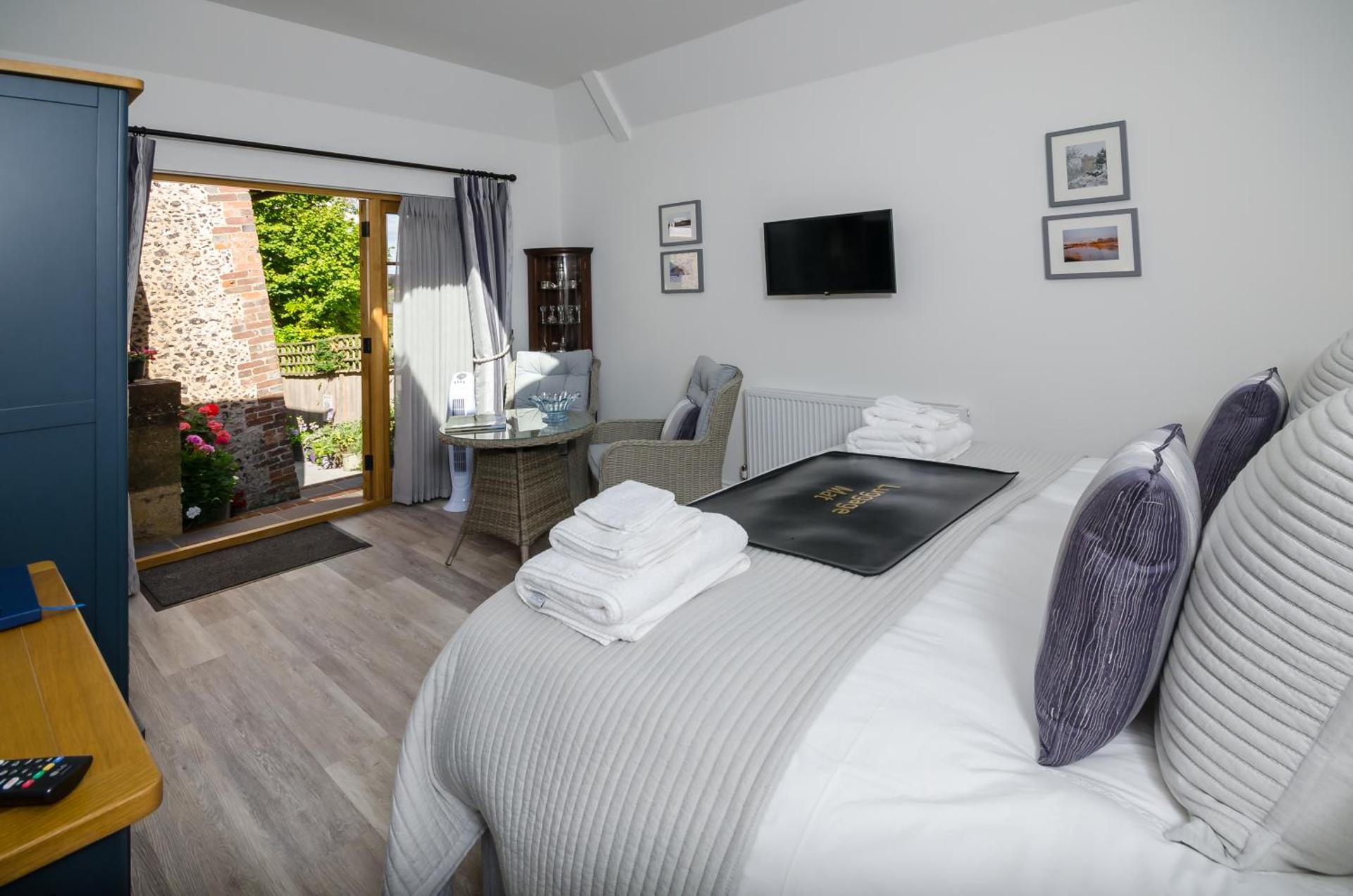 Photo of the whole room