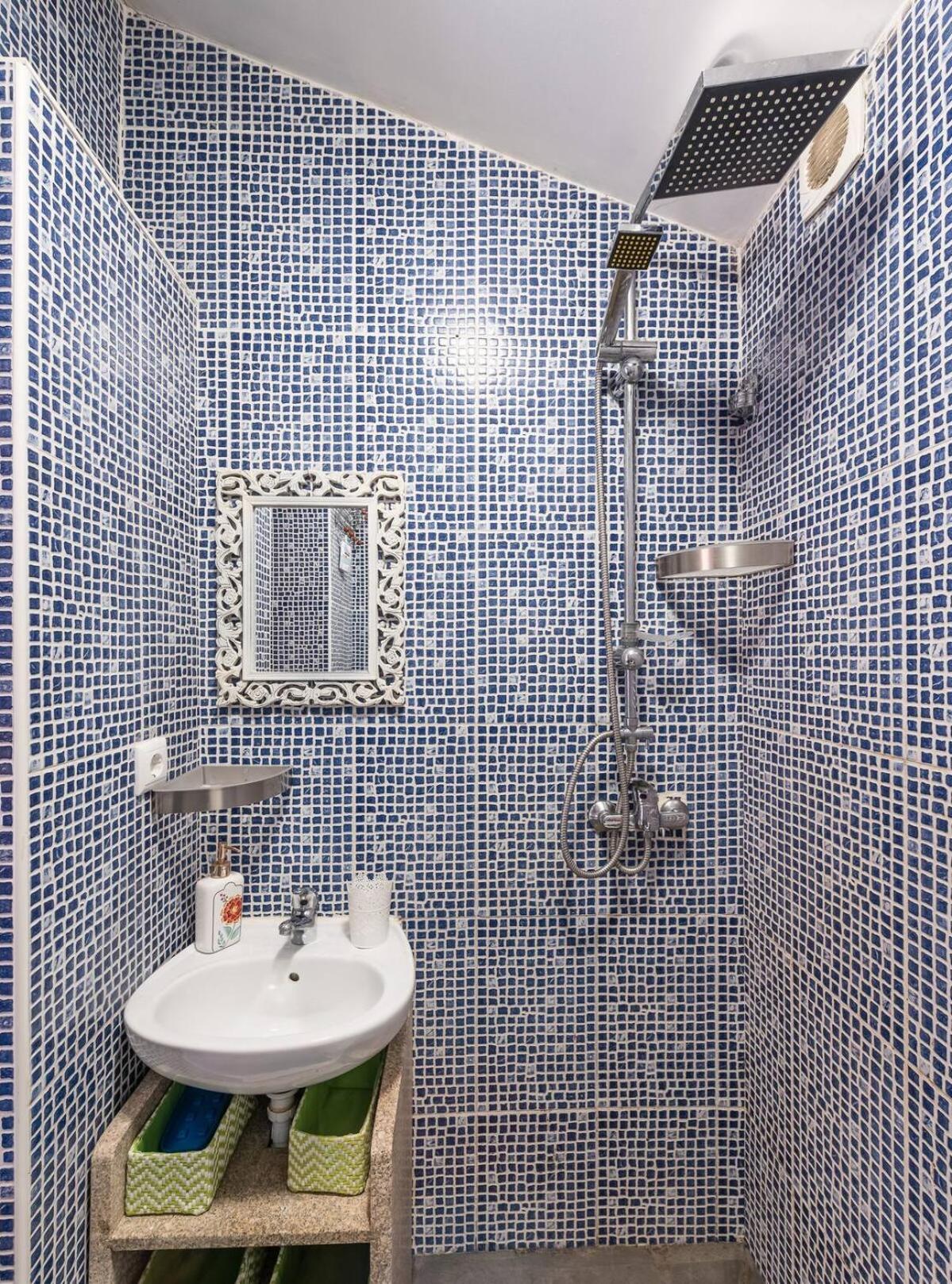 Pequena Casa rústica com piscina